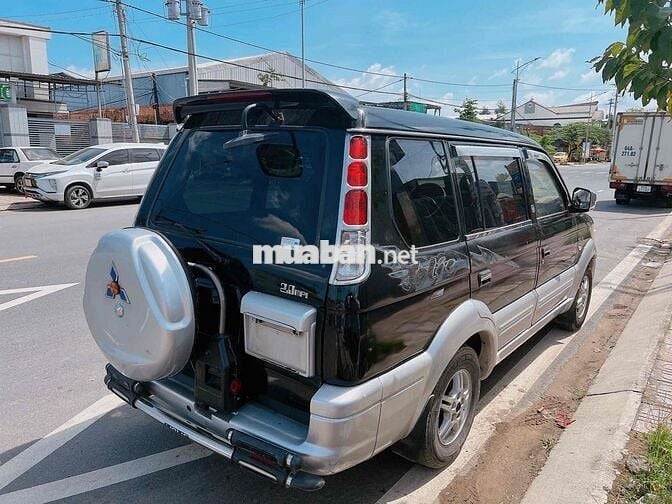 Mitsubishi 205 phun xăng trao đổi giao lưu xe