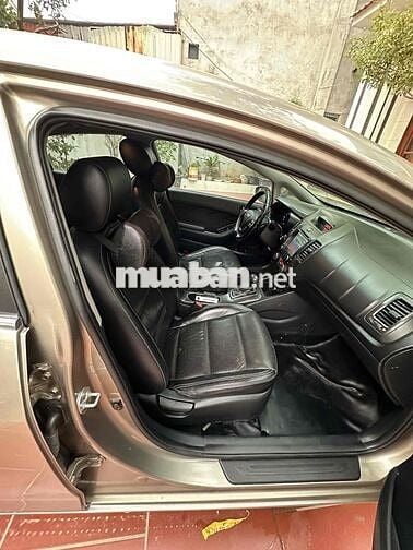 Kia K3 2014 2.0 AT - 18 km