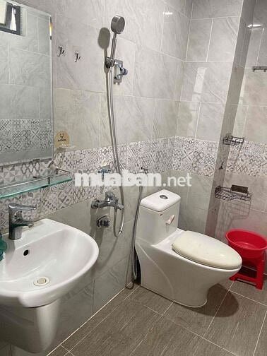 CHO THUÊ PHÒNG RỘNG 30M² – VIEW CÔNG VIÊN – ĐƯỜNG BÌNH LỢI, P13, BÌNH