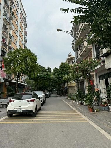 Bán nhà Ngô Gia Tự - Long Biên 170m2, lô góc, 2 mặt tiền, đường ô tô 