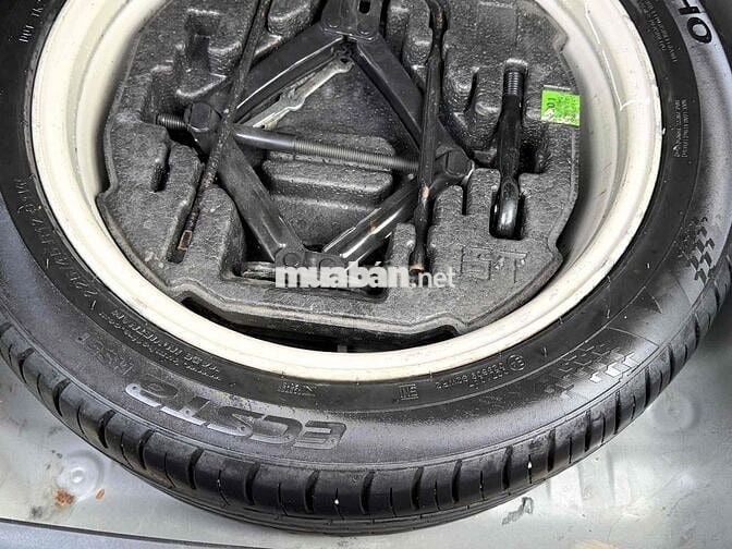 Hyundai Elantra 2017 1.6 MT - 90000 km