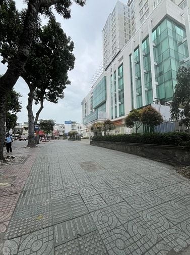 Chính chủ bán nhà mt khu cư xá lữ gia q11 - 3,4m x 14m ( tầng trệt )