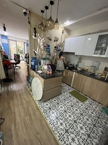 Chính chủ bán nhà mt khu cư xá lữ gia q11 - 3,4m x 14m ( tầng trệt )