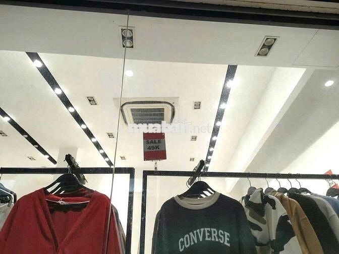 Cho Thuê Nhà Đường Cách Mạng Tháng 8, Tân Bình ( Ngang 8m - Rộng Rãi )