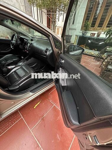 Kia K3 2014 2.0 AT - 18 km