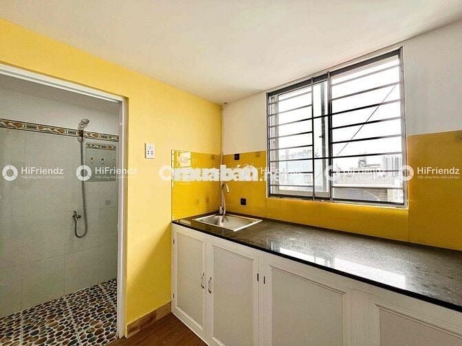 CHO THUÊ PHÒNG DUPLEX SIÊU THOÁNG , RỘNG CỬA SỔ TRỜI GẦN NGÃ TƯ 4 XÃ.