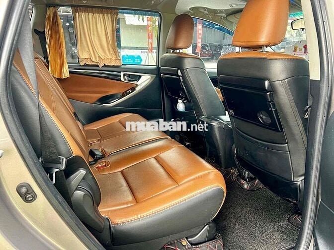 Bán Innova tự động 2017 - Xe đẹp gia đình đi kỹ