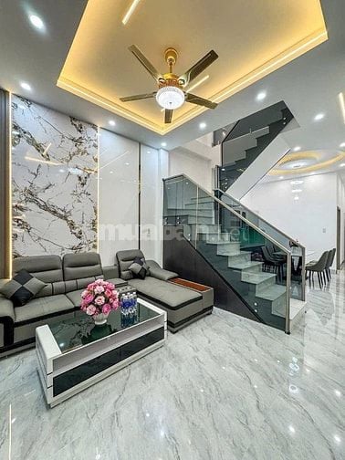 Nhà giá tốt Trần Bá Giao-Gò Vấp 60m2 giá 1Tỷ750 hẻm rộng oto ở ngay