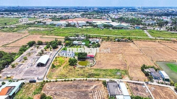 BÁN LỘ ĐẤT ĐẸP VỊ TRÍ TRUNG TÂM BẾN LÚC - VỊ TRÍ ĐẸP, PHÁP LÝ RỎ RÀNG