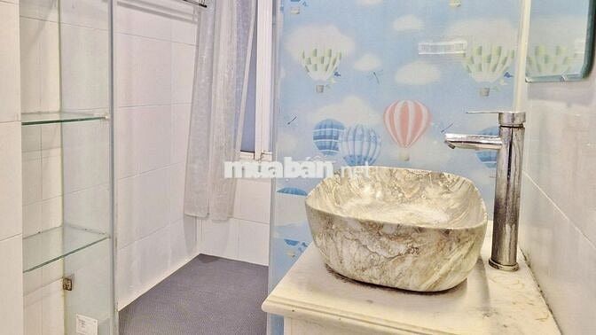 Bán căn hộ CCMN 3 phòng ngủ trung tâm Cầu Giấy, Hà Nội.