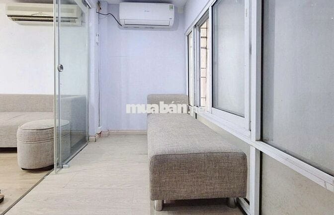 Bán căn hộ CCMN 3 phòng ngủ trung tâm Cầu Giấy, Hà Nội.