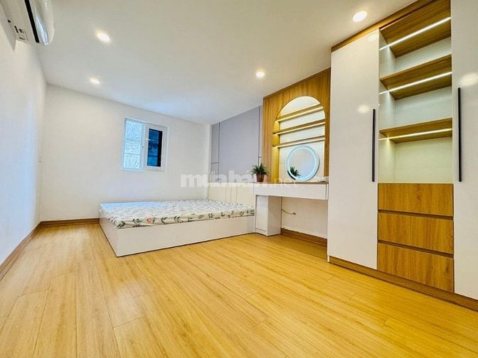 Nhà Đẹp Gần Phố, Bùi Ngọc Dương, Hai Bà Trưng 90m, giá 4.15 tỷ.