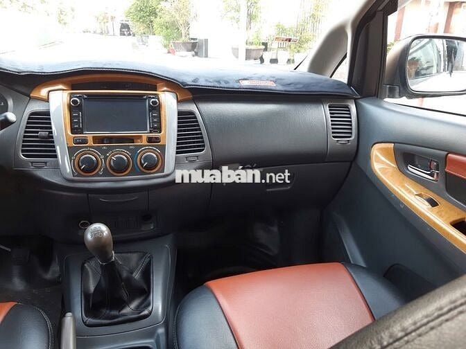 Toyota Innova 2012  - 235000 km