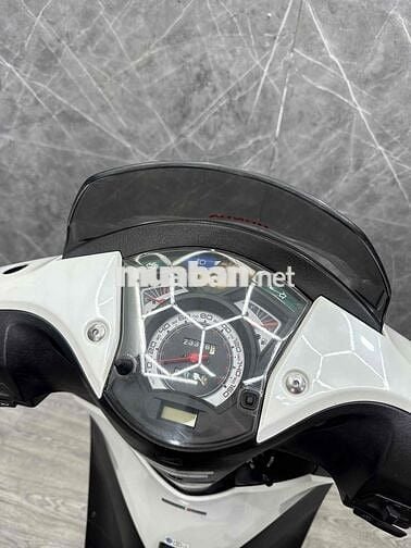 SH Ý 2010 150i SM1059 MÁY ZIN