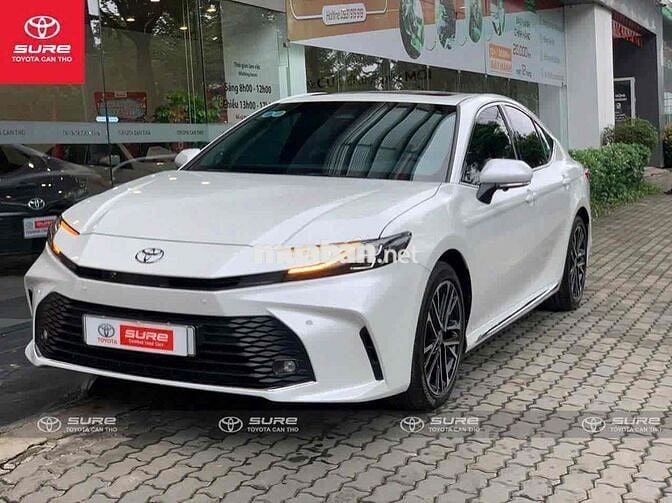 Toyota Camry 2024 2.0Q - 16000 km - vay 75%