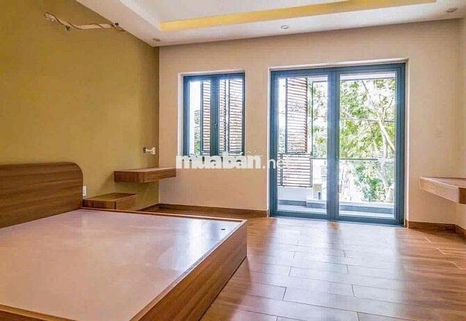 Cho Thuê Nhà 4 Phòng Ngủ Nam Việt Á