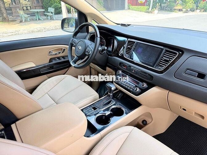 Kia Sedona model 2019 Full Dầu