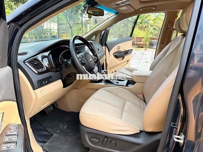 Kia Sedona model 2019 Full Dầu