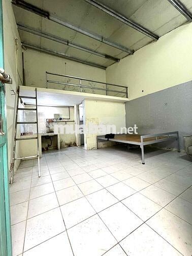 Bán Đất DT 80m2 SẴN NHÀ CẤP 4 - OTO ĐỖ CỬA - 5 PHÚT LÊN CẦU NHẬT TÂ