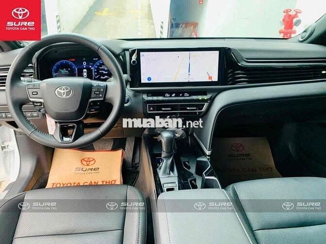 Toyota Camry 2024 2.0Q - 16000 km - vay 75%