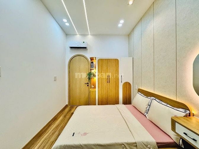 Bán nhà HXH Hai Bà Trưng, Phường 8, Quận 3 DT 4x15.5m 1 trệt 2 lầu