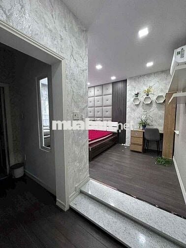 Một căn biệt thự *** đầy đủ nội thất. Ngay trung tâm Biên Hòa.