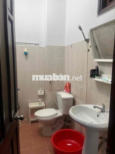 Q10 - GÓC PASS PHÒNG 4TR/THÁNG NGAY THÁNG 12