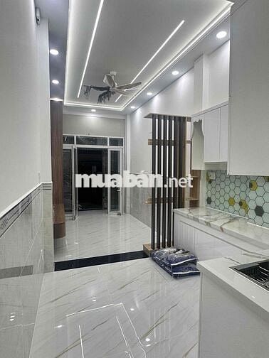 Nhà PHÂN LÔ MỚI Ken Hẻm XE HƠI - Dt 35m2 - 4 Tầng - Sổ HOÀN CÔNG VUÔNG