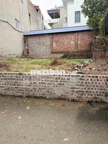 3,95 tỉ/43m2 xóm Vang, Cổ Loa. Ngõ thông, oto 7 chỗ vào đất