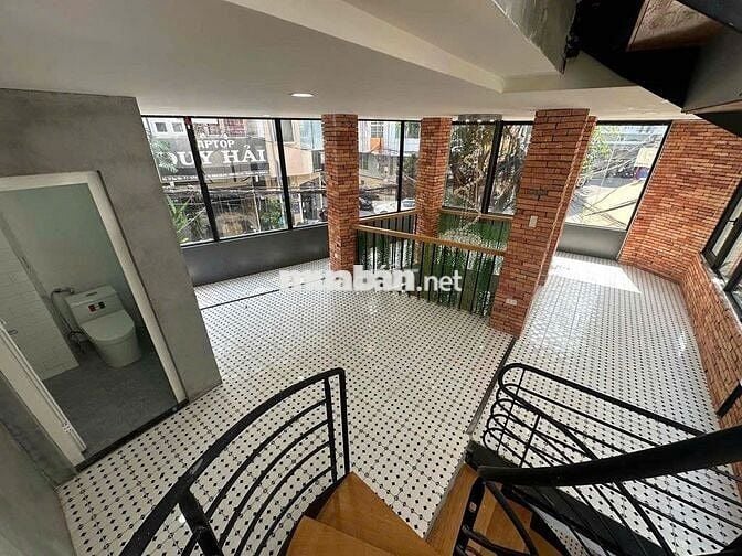 🏢 Nhà Hoa Sữa Phú Nhuận – DT 8x4m, trệt 4 lầu, cho thuê 40 triệu/tháng