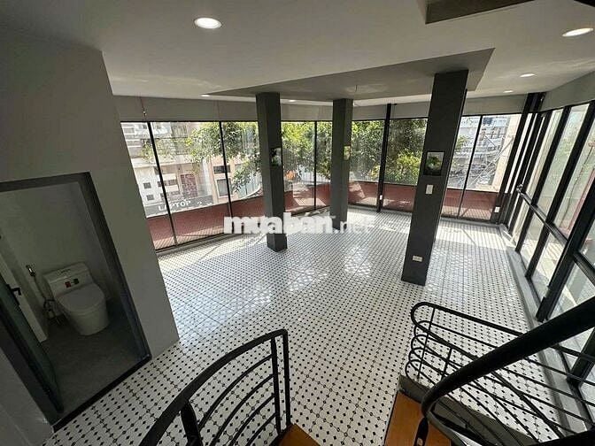 🏢 Nhà Hoa Sữa Phú Nhuận – DT 8x4m, trệt 4 lầu, cho thuê 40 triệu/tháng