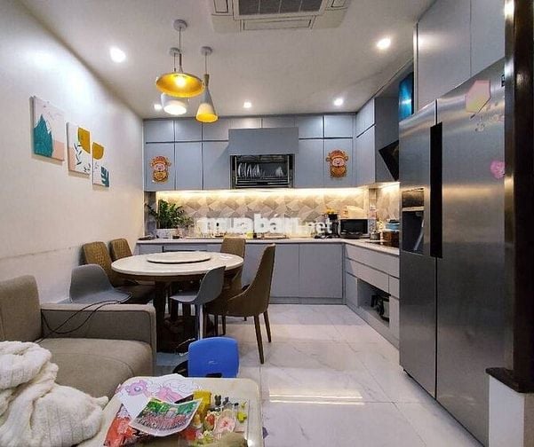 18TỶ NHÀ T.KẾ ĐẸP 5 TẦNG NGÕ THOÁNG OTO TRÁNH - PHỐ VIP HOÀNG VĂN THÁI