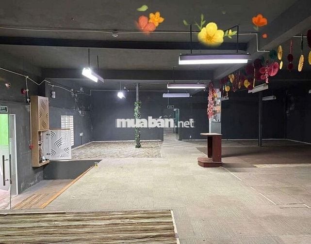 CHO THUÊ KHO 1200M2(TRỆT+2LẦU+ TRỐNG SUỐT) ĐƯỜNG CON40F VÀO TẬN KHO