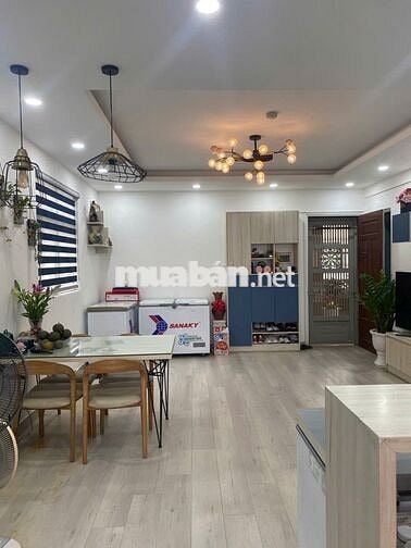 Cần bán căn hộ Cao Ốc H2, Đ/C 196 Hoàng Diệu