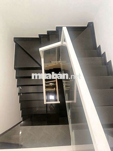 SIÊU PHẨM 4 TẦNG LẦU CẠNH PHẠM VĂN ĐỒNG - GIGAMAIL HIỆP BÌNH CHÁNH