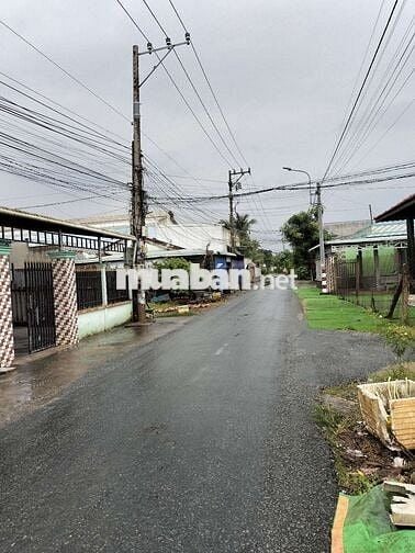 Nhà mặt tiền đường Tây Bắc-Cầu Mồng Gà CG.LONG AN