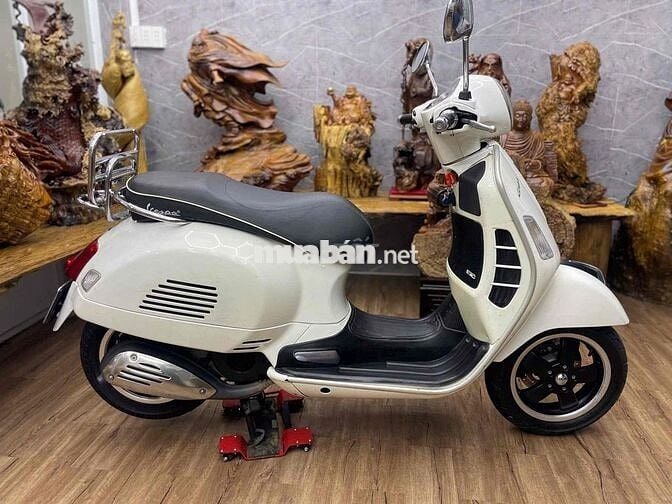 👉Vespa GTS 125cc chính chủ biển SG máy bao zin