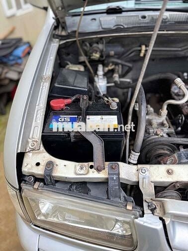 Isuzu Hi lander 2004 xe zin