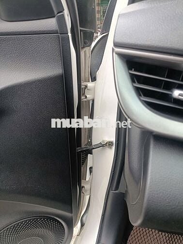 Toyota Vios 2022 Trắng