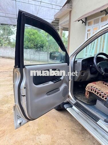 Isuzu Hi lander 2004 xe zin