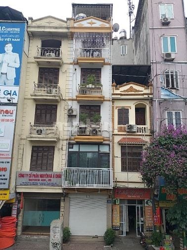 Cho Thuê Cửa hàng Tầng 1 nhà mặt đường Giải phóng, Ngã Tư vọng, HN