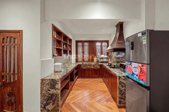 Cho thuê vila nguyên căn có hồ bơi 4PN thiết kế sang trọng ở ngay biển