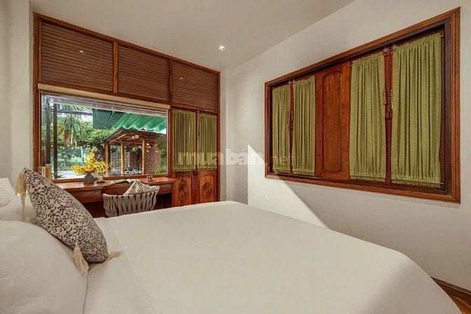 Cho thuê vila nguyên căn có hồ bơi 4PN thiết kế sang trọng ở ngay biển