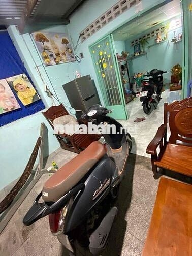 ELIZABETH ĐỜI FI XE ÊM LẮM