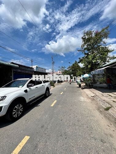 CẮT LỖ 1 Tỷ - BÁN GẤP NHÀ MẶT TIỀN TRUNG TÂM CÁI BÈ - CHỈ 17TR/M²