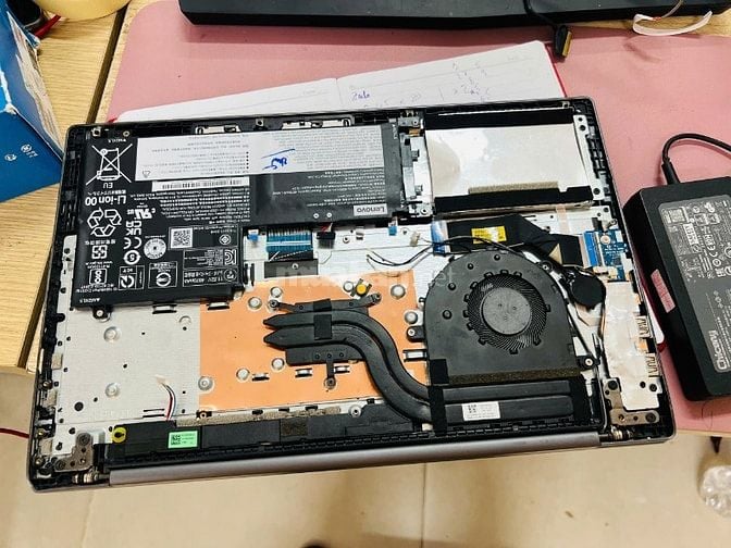 Vỏ laptop dell các dòng đời cũ đến mới giá rẻ chỉ từ 50k