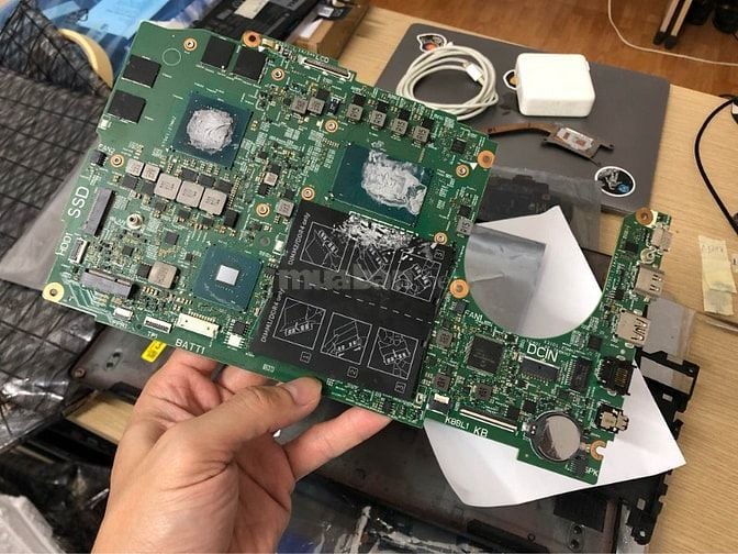 Vỏ laptop dell các dòng đời cũ đến mới giá rẻ chỉ từ 50k