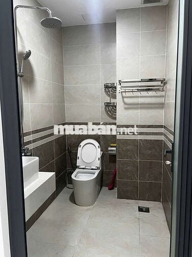 NHÀ CHO THUÊ LÊ TRỌNG TẤN-TÂN PHÚ DT 5*17M TRỆT 2L TUM ST- 5WC-3WC