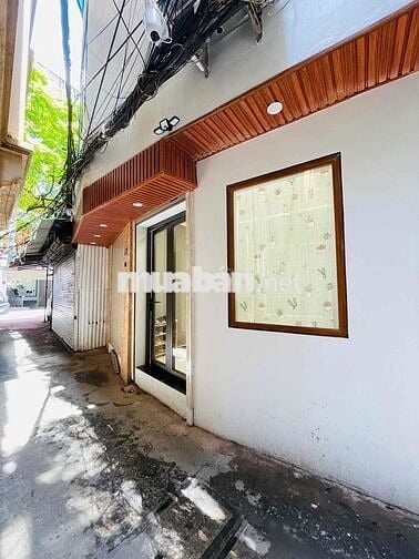 Mặt băgng kinh doanh, cho thuê tại Hoàng cầu