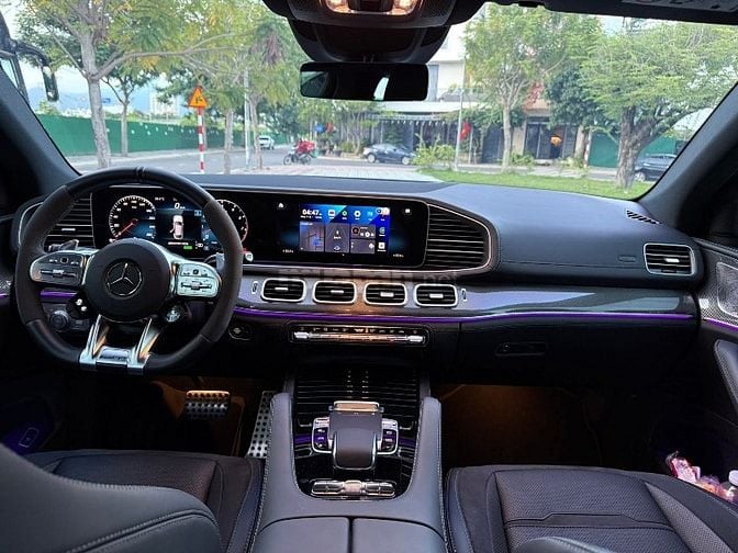 CHÍNH CHỦ bán GLE53 Coupe chạy 1000km, mới mua 10-2025